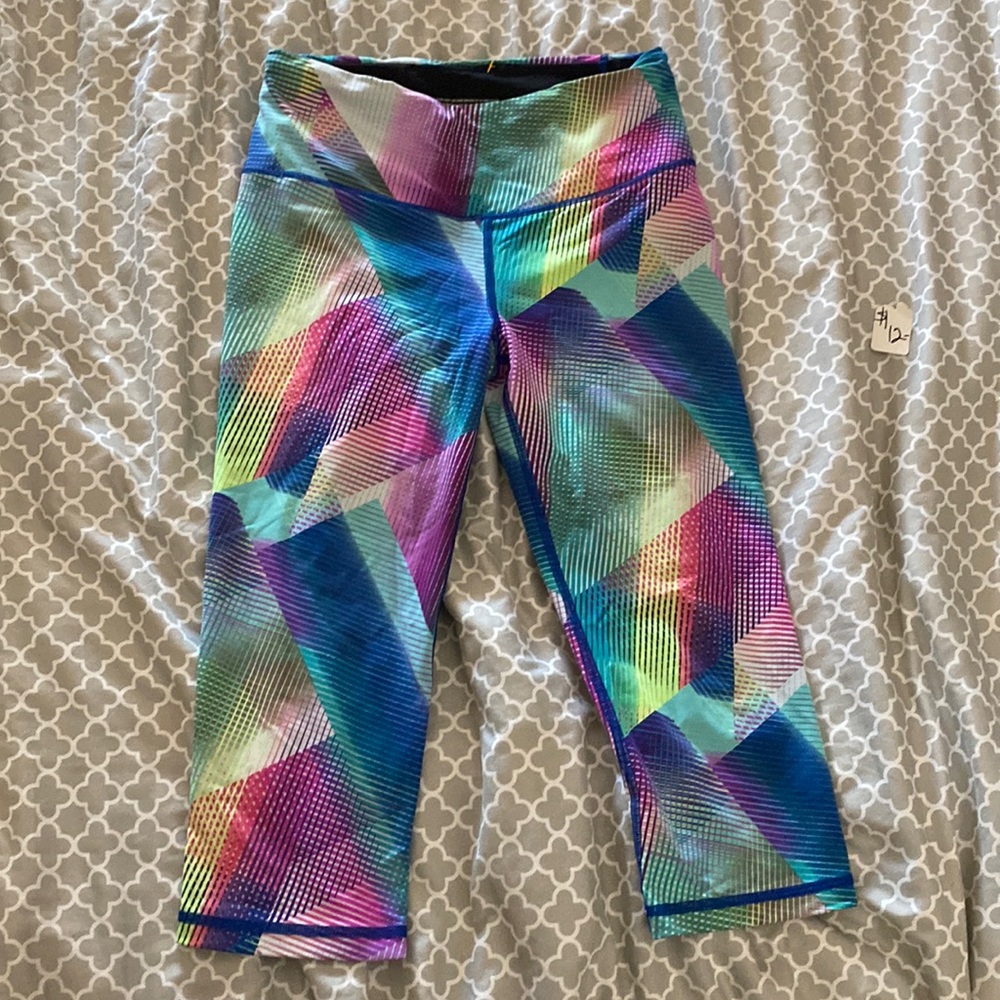 Victoria’s Secret VSX Sport cropped legging blue purple green never worn small